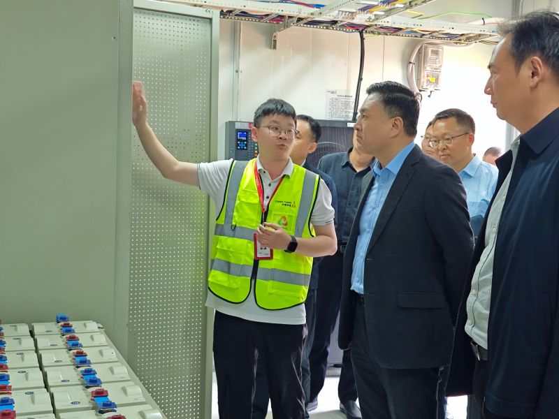 楊振宇參觀一般站 楊振宇參觀一般站